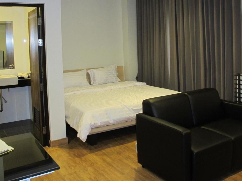 Hotel Narita Amata Chonburi Esterno foto