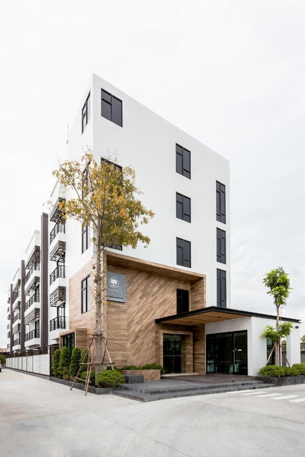 Hotel Narita Amata Chonburi Esterno foto