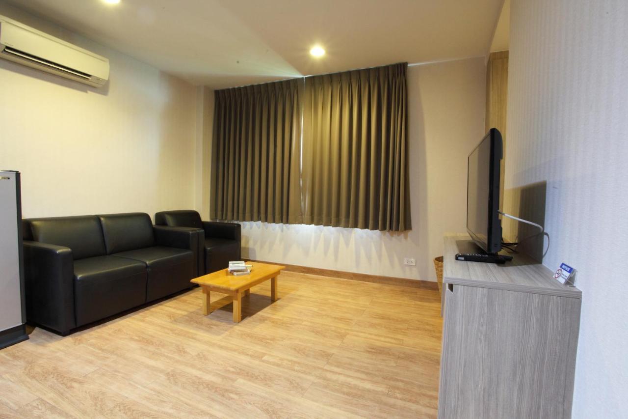 Hotel Narita Amata Chonburi Esterno foto
