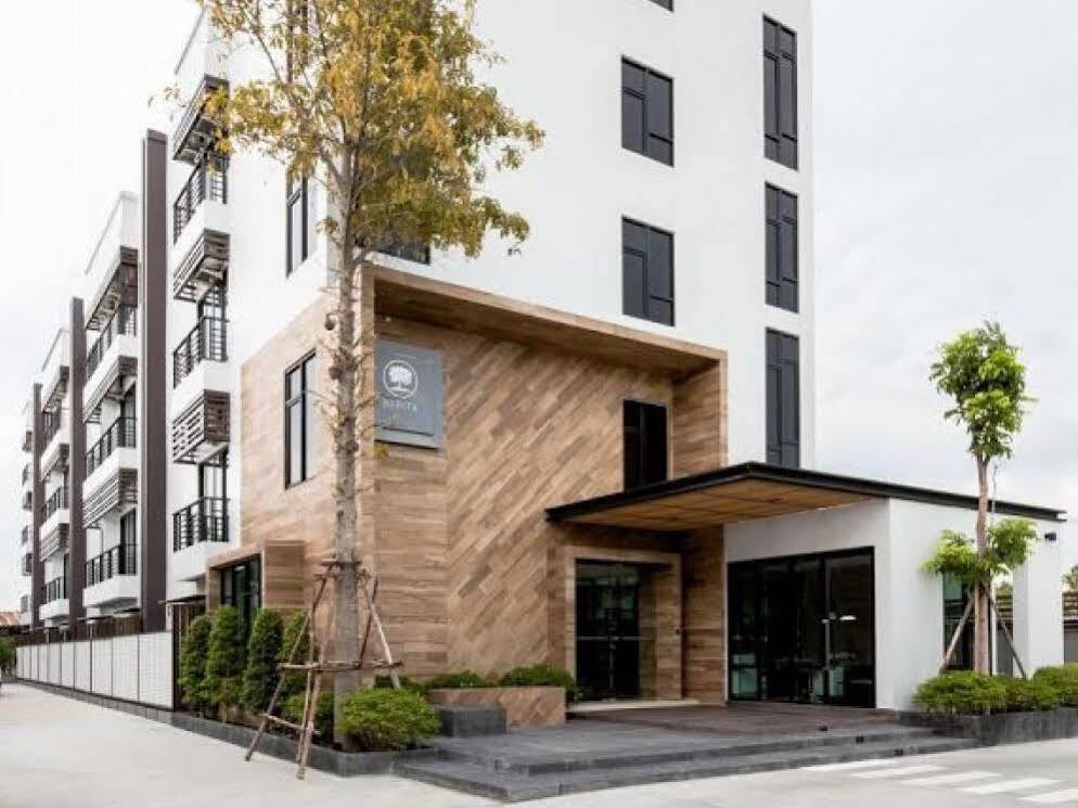 Hotel Narita Amata Chonburi Esterno foto